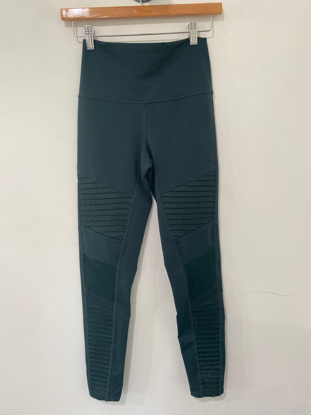 Alo Yoga Moto Leggings Green Size S